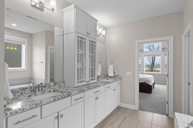 6015 Kimberly Lane N, Plymouth, MN 55446