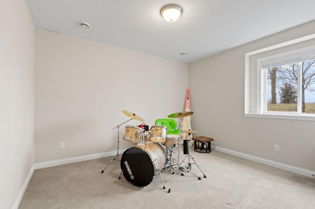 6015 Kimberly Lane N, Plymouth, MN 55446