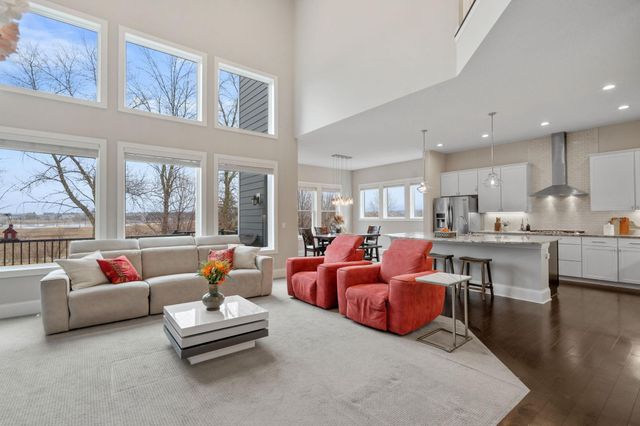 6015 Kimberly Lane N, Plymouth, MN 55446