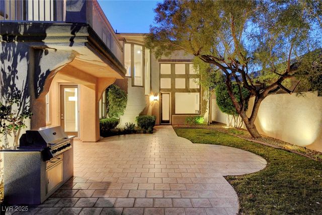 2952 Soft Horizon Way, Las Vegas, NV 89135