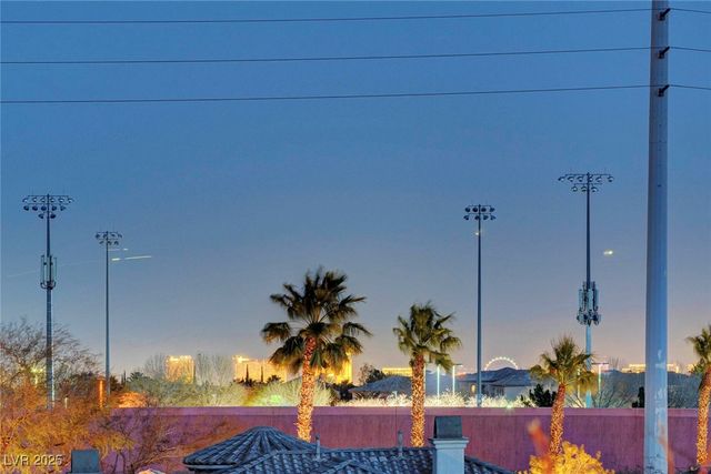 2952 Soft Horizon Way, Las Vegas, NV 89135