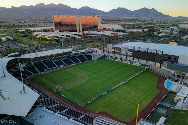 2952 Soft Horizon Way, Las Vegas, NV 89135