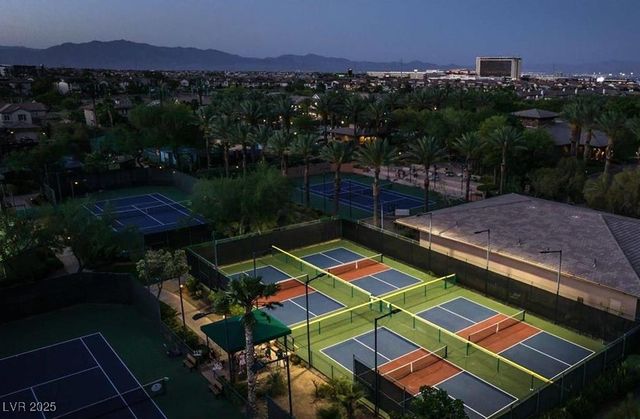 2952 Soft Horizon Way, Las Vegas, NV 89135