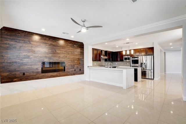 2952 Soft Horizon Way, Las Vegas, NV 89135