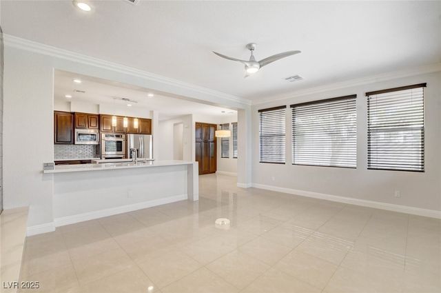 2952 Soft Horizon Way, Las Vegas, NV 89135