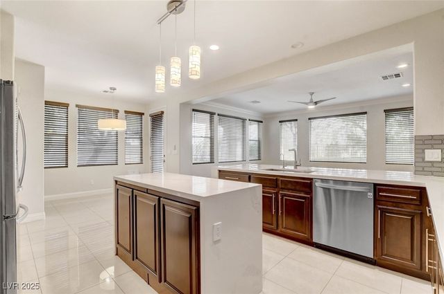 2952 Soft Horizon Way, Las Vegas, NV 89135