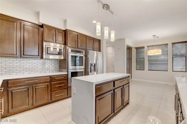 2952 Soft Horizon Way, Las Vegas, NV 89135