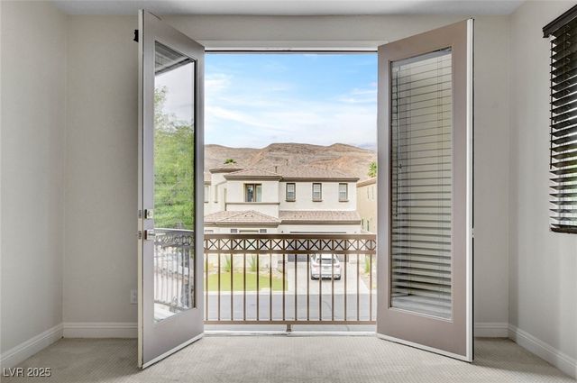 2952 Soft Horizon Way, Las Vegas, NV 89135