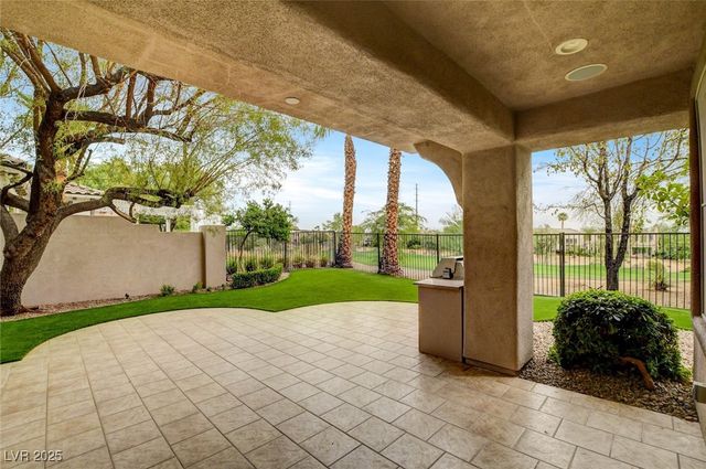 2952 Soft Horizon Way, Las Vegas, NV 89135