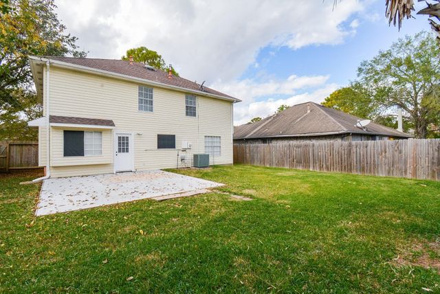 17023 Blue Mist Circle, Sugar Land, TX 77498