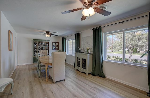 1902 E 18th ST, Georgetown, TX 78626