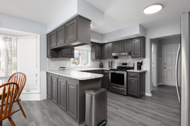 2140 Crystal Creek Drive, Frankfort, KY 40601