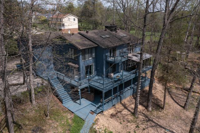 2140 Crystal Creek Drive, Frankfort, KY 40601
