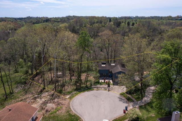 2140 Crystal Creek Drive, Frankfort, KY 40601