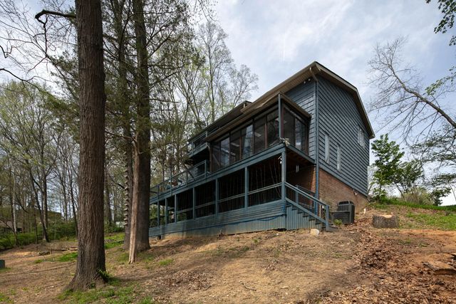 2140 Crystal Creek Drive, Frankfort, KY 40601