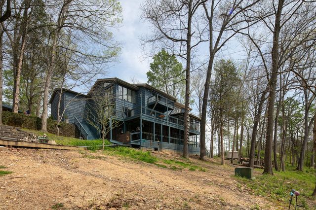 2140 Crystal Creek Drive, Frankfort, KY 40601