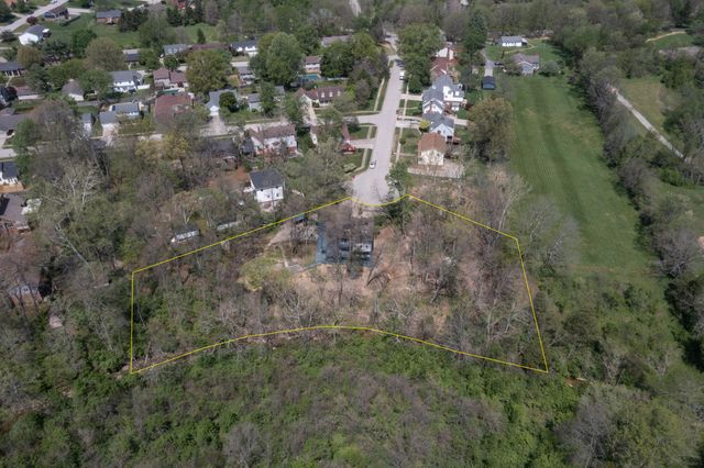 2140 Crystal Creek Drive, Frankfort, KY 40601