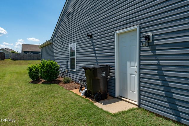 3097 Coyote Meadow, Piney Flats, TN 37686