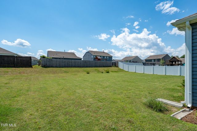 3097 Coyote Meadow, Piney Flats, TN 37686