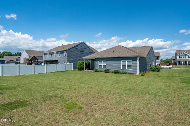 3097 Coyote Meadow, Piney Flats, TN 37686