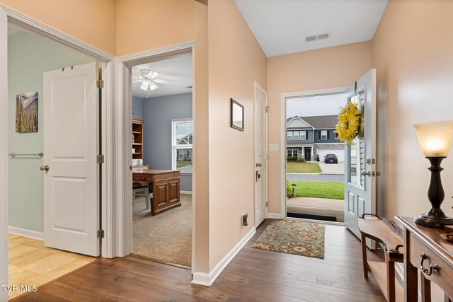 3097 Coyote Meadow, Piney Flats, TN 37686