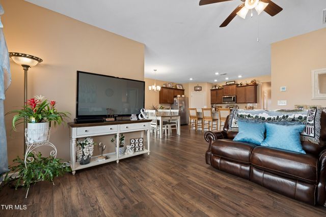 3097 Coyote Meadow, Piney Flats, TN 37686
