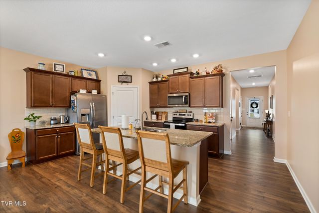 3097 Coyote Meadow, Piney Flats, TN 37686