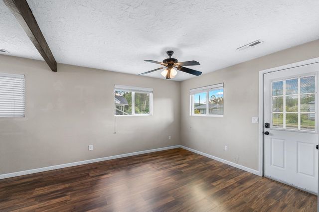 3717 E Pacific Ave, Spokane, WA 99202