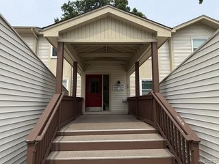 4962 Oak Hill Drive 75, Waterford, MI 48329