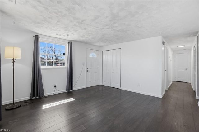 1515 Garrow CIR, Hampton, VA 23663