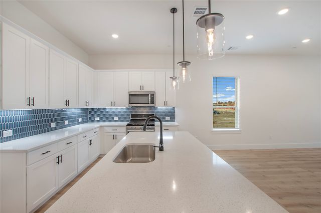 1240 Eureka Springs Street, Celina, TX 75078