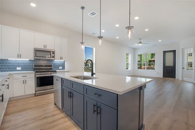 1240 Eureka Springs Street, Celina, TX 75078