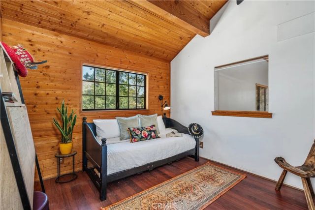 9201 Grundy Lane, Chatsworth, CA 91311