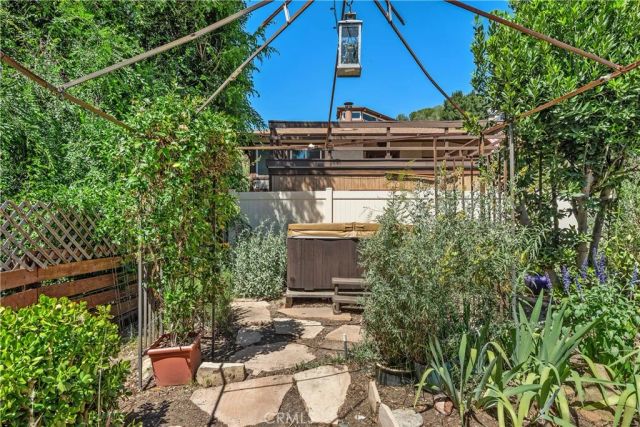 9201 Grundy Lane, Chatsworth, CA 91311