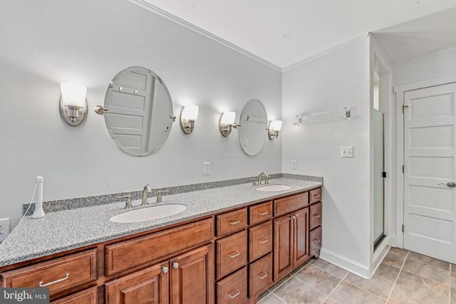 355 SANDSTONE LN, Berkeley Springs, WV 25411