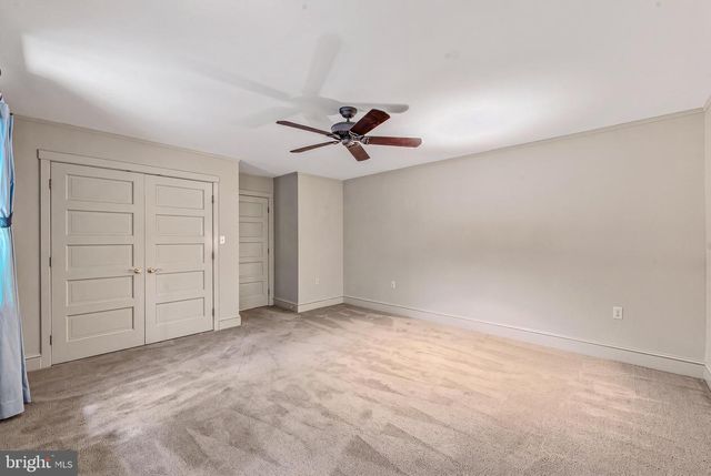 355 SANDSTONE LN, Berkeley Springs, WV 25411