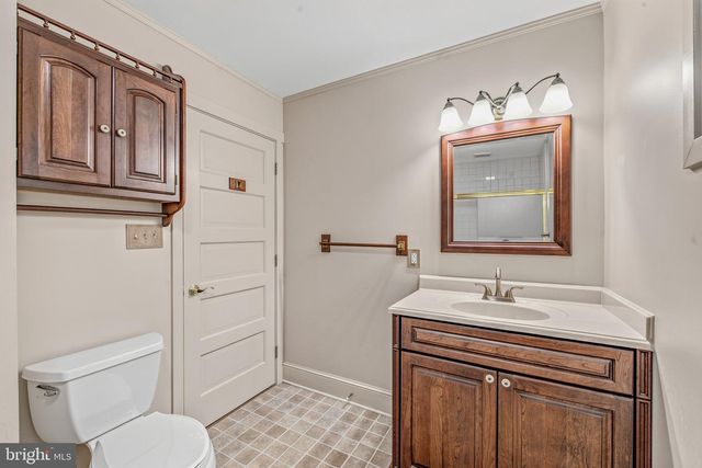355 SANDSTONE LN, Berkeley Springs, WV 25411