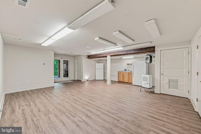 355 SANDSTONE LN, Berkeley Springs, WV 25411