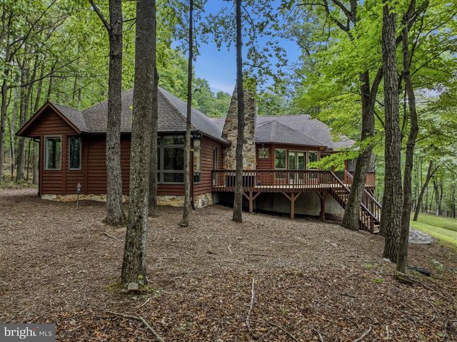 355 SANDSTONE LN, Berkeley Springs, WV 25411