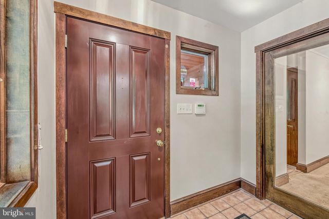355 SANDSTONE LN, Berkeley Springs, WV 25411