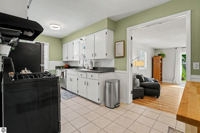 1354 Herrick #NE, Grand Rapids, MI 49505