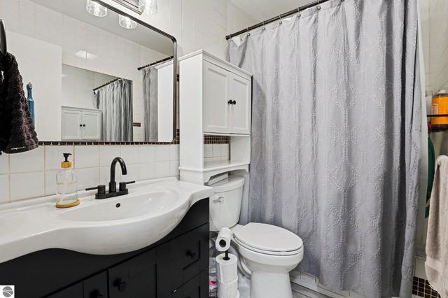1354 Herrick #NE, Grand Rapids, MI 49505