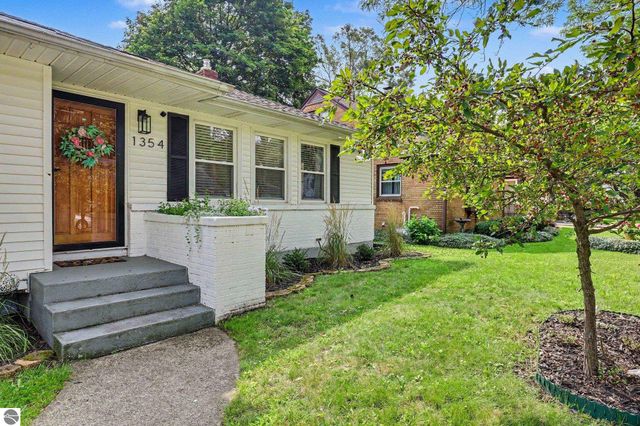 1354 Herrick #NE, Grand Rapids, MI 49505