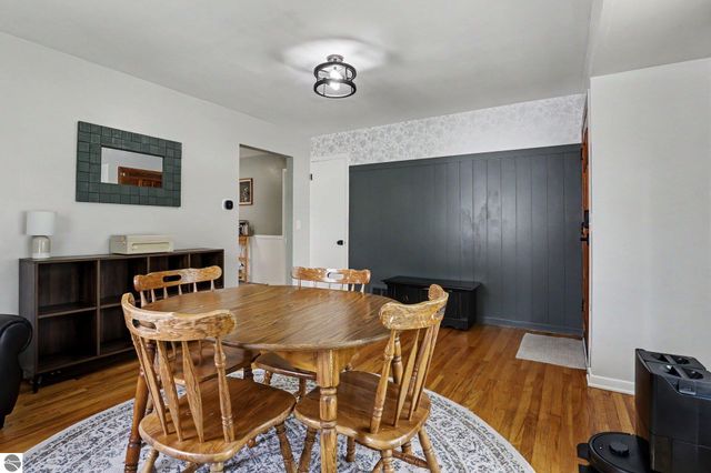 1354 Herrick #NE, Grand Rapids, MI 49505