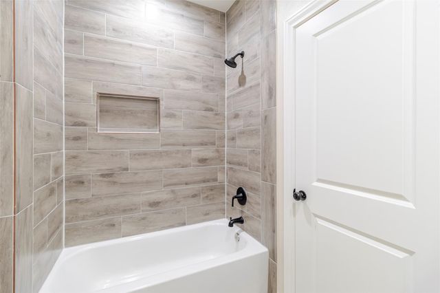 303 Bobs TRL D, Bastrop, TX 78602