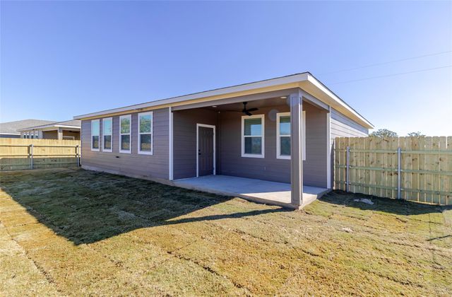 303 Bobs TRL D, Bastrop, TX 78602