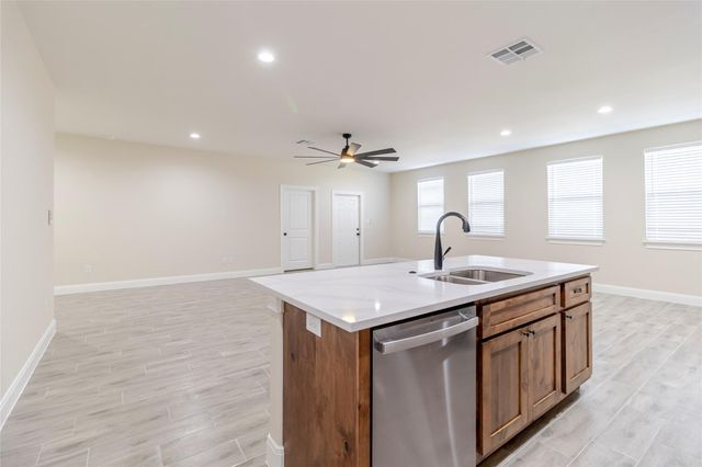 303 Bobs TRL D, Bastrop, TX 78602