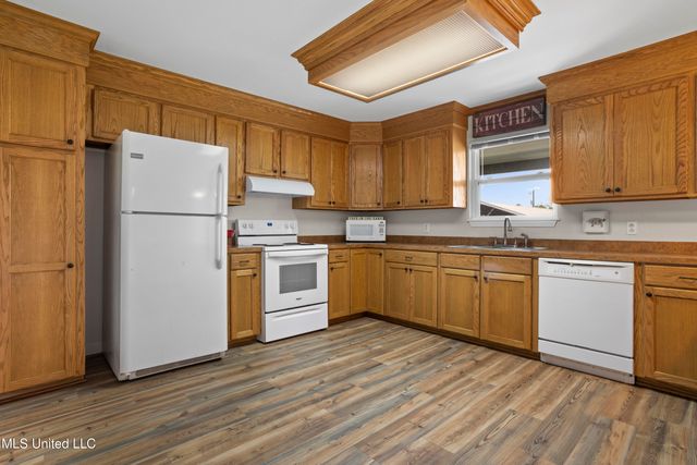 5026 Kilimanjaro Street, Bay Saint Louis, MS 39520