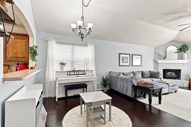 2309 Halladay Trail, Fort Worth, TX 76108