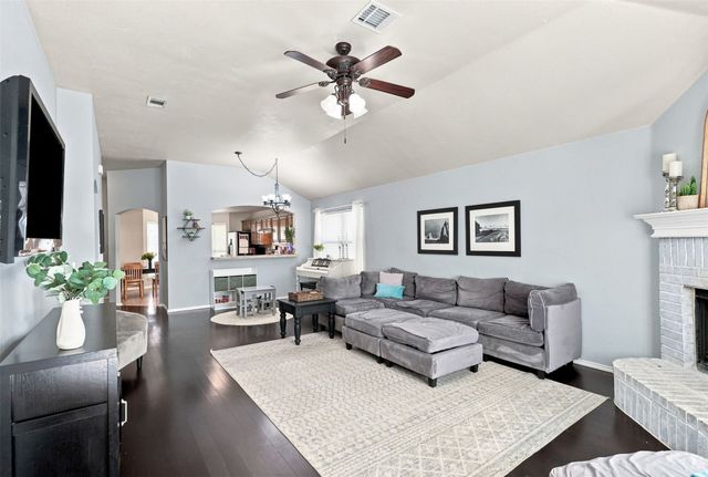 2309 Halladay Trail, Fort Worth, TX 76108